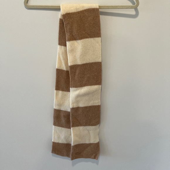 Coach wool two tone scarf - Picture 1 of 3